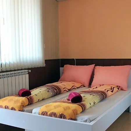 Privatunterkunft Osogovo *
